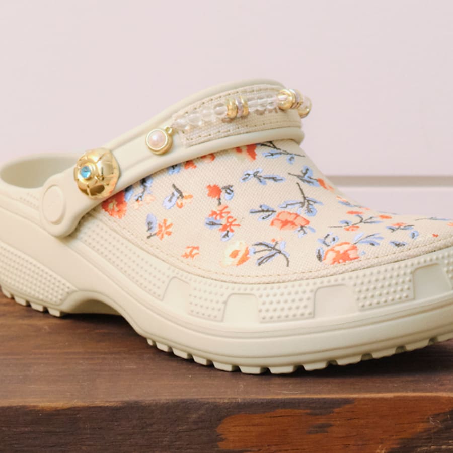 Classic Crafted Floral Clog - Crocs